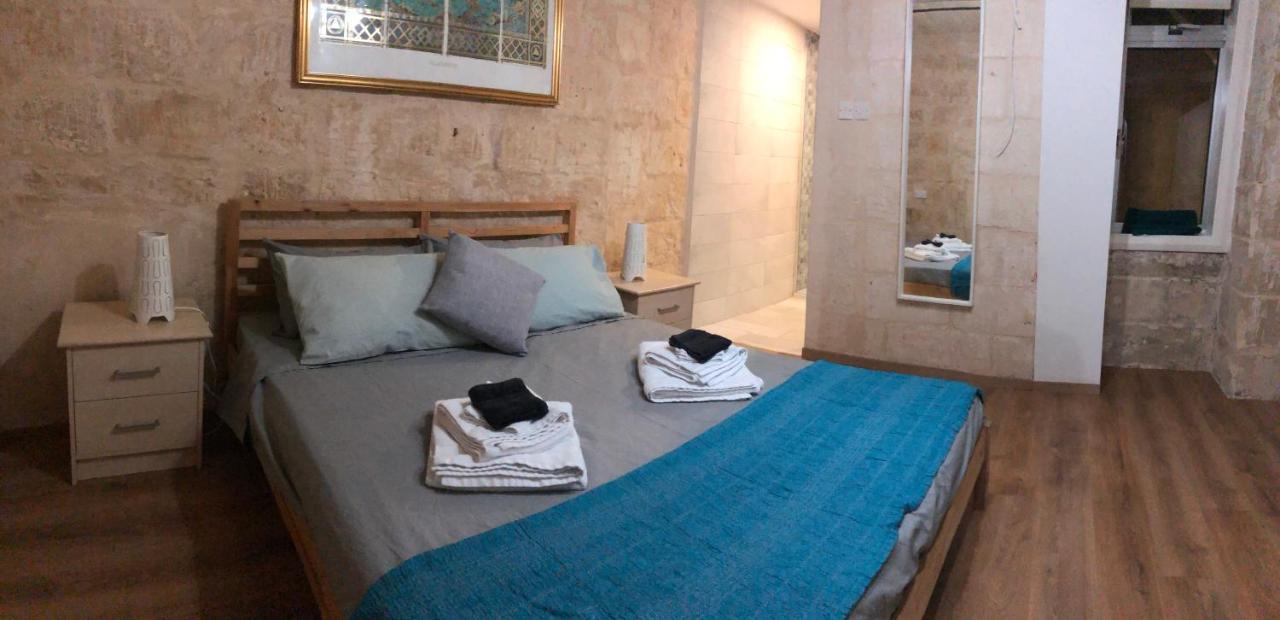 Appartement Floriana Cosy Townhouse Extérieur photo