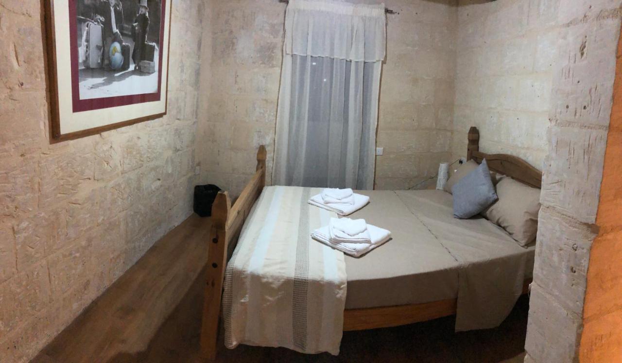 Appartement Floriana Cosy Townhouse Extérieur photo