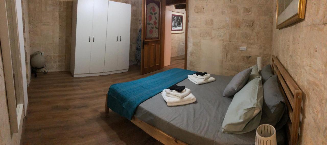 Appartement Floriana Cosy Townhouse Extérieur photo